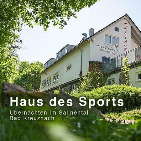 Haus Des Sports Hotel บาดครอยซ์นาค ภายนอก รูปภาพ